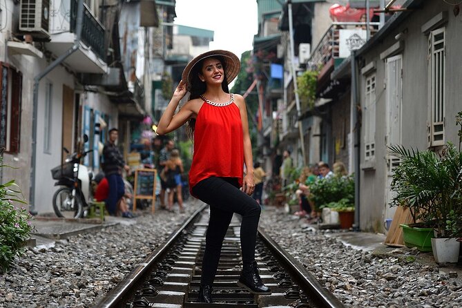 Hanoi: Bat Trang Pottery class & Train Street Private Tour - Who this tour is best for (and who should think twice)