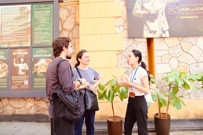 Hanoi Bike Tour with Food - Highlights & Local Life - Guides, group size, and the vibe: what to expect on two wheels