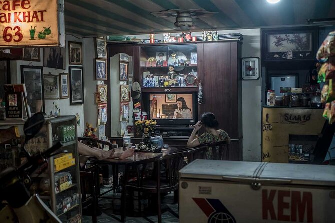 Hanoi by Night Photo Tour - Old City Gate: light-stream long exposures and motion shots