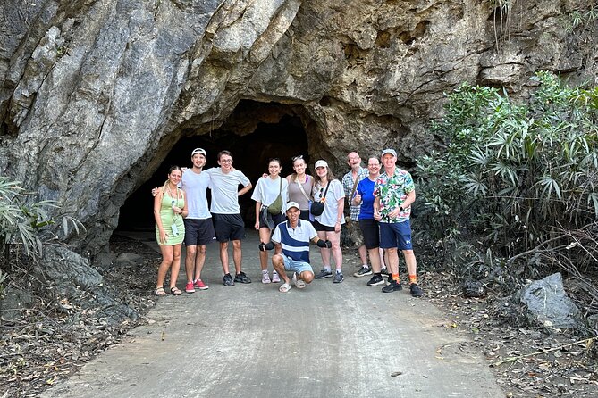 Hanoi/Cat Ba: Full day CatBa National Park - LanHa Bay Adventure - Lan Ha Bay by kayak: seeing the bay up close and moving at your pace