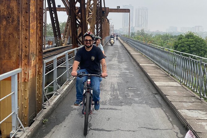 Hanoi City Bike Tour through Banana Island & Food Tasting - Snacks, Coffee or Tea, and Food Tasting Without the FOMO