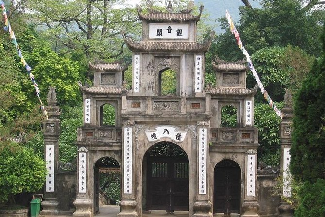 Hanoi City Half Day Private Tour included train street, meals - Hanoi Stops: Lunch Near 36 P. Hàng Gà, Ma May Street, and the Big Names