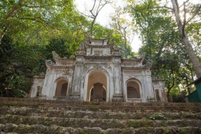 Hanoi City Half Day Private Tour included train street, meals - Huong Tich Cave Steps: The Climb Part People Remember