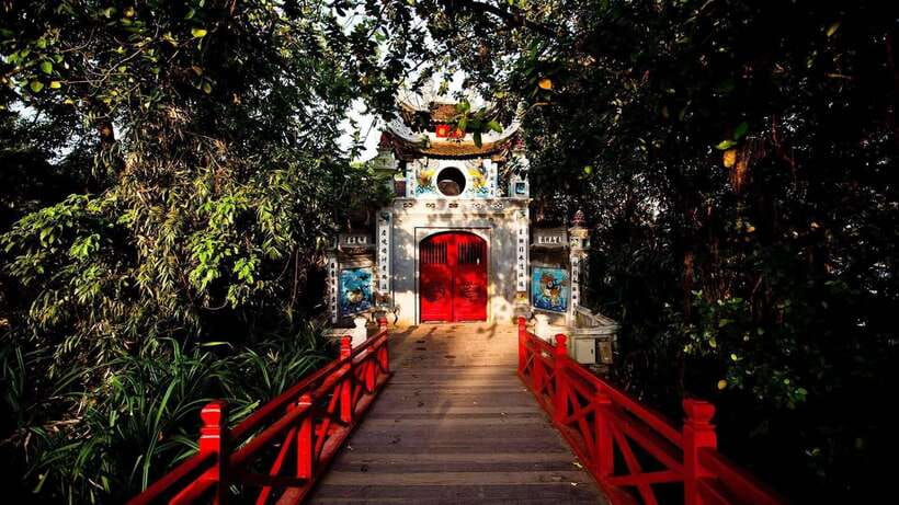 Hanoi City Half Day - The City Contains Cultural Beauty - Ngoc Son Temple and Hoan Kiem Lake: Finish by the Legend and the Water