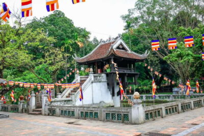 Hanoi: City Highlights Tour with Train Street & Hidden Gems - Ho Chi Minh’s Mausoleum complex: what you actually get to see