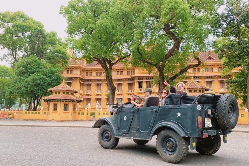 Hanoi: City Highlights Tour with Transfer and Lunch - Hoan Kiem Lake and Ngoc Son Temple by afternoon light