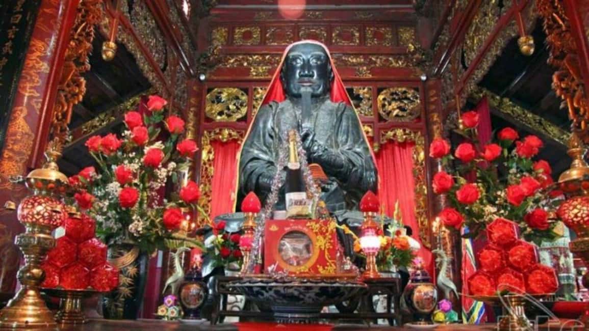 Hanoi City Highlights Walking Tour – Landmarks & History - Quan Thanh Pagoda: religion with a peaceful rhythm