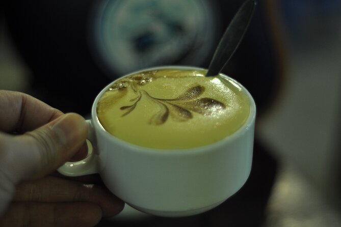 Hanoi City Jeep Tour Half-day: Food, Culture & Fun (4 hours) - Food and egg coffee: why lunch/dinner is part of the tour’s real story