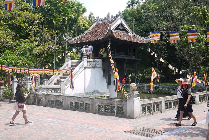 Hanoi city tour and water puppet show - Hoa Lo Prison: French-era torture sites to the Hanoi Hilton label