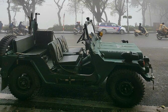 Hanoi City Tour by Private Vintage Jeep - Huu Tiep Lake and the Downed B-52: where the streets start telling the story