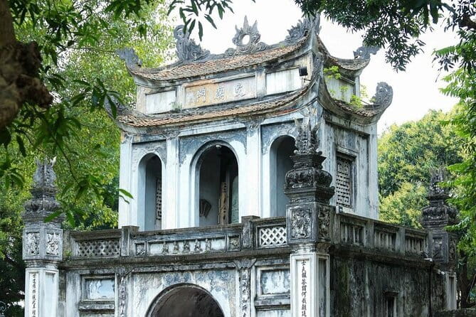 Hanoi City Tour: Private Half Day - Highlights and Train Street - Stop 7: Hoan Kiem Walking Street and Hoan Kiem Lake