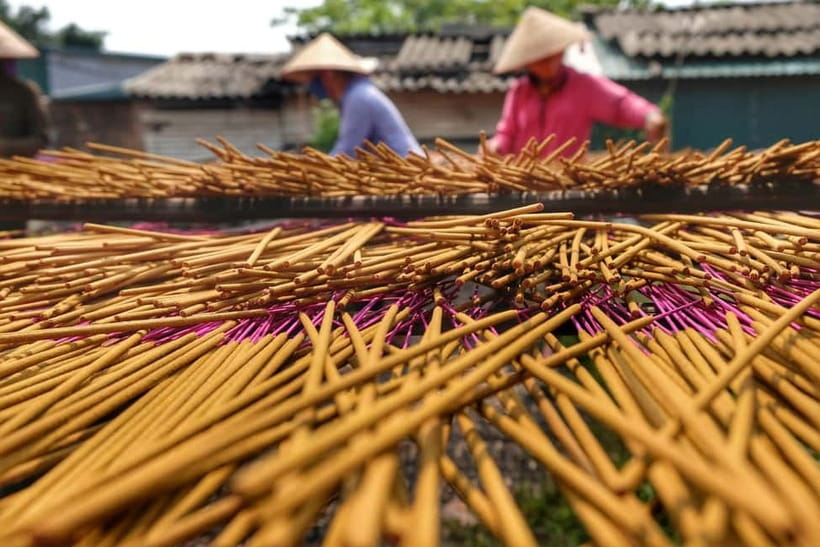 Hanoi: Conical Hat Village & Incense Village SMALL GROUP - The hat market and festival timing: go when it’s actually happening