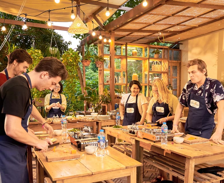Hanoi Cooking Class in Haven of Tranquility - Thom culinary - A Garden-House Cooking Class That Starts in the Streets