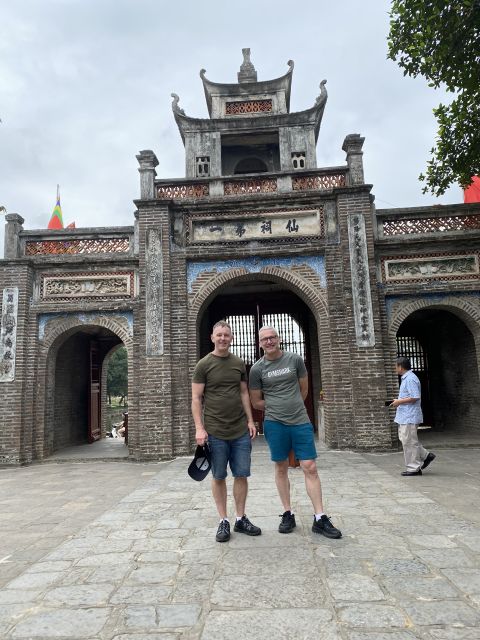 Hanoi Countryside Bike Tour: Red River Culture & Daily Life - Heading back by boat: seeing Hanoi from the river again