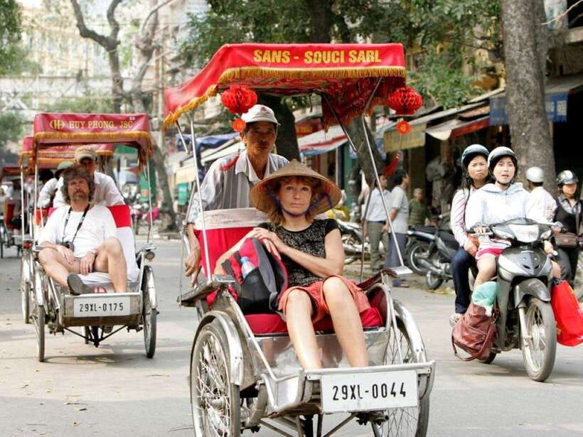 Hanoi: Cyclo the Old Quarter and Egg Coffee Tour - The cyclo ride in the maze of streets: relaxing, fun, and a workout you avoid