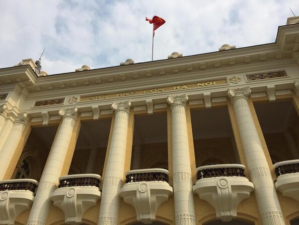 Hanoi Exclusive Craft Beer Bus: Cultural Sightseeing City Tour - Key points before you ride