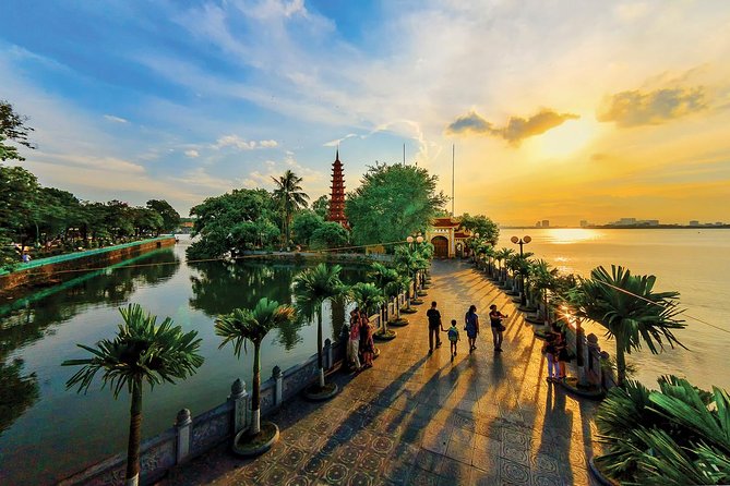 Hanoi Exclusive Craft Beer Bus: Cultural Sightseeing City Tour - Meeting point and how the day flows