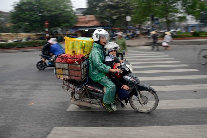 Hanoi Explorer Photo Tour - Pickup, Pacing, and Group Size: What the Morning Feels Like