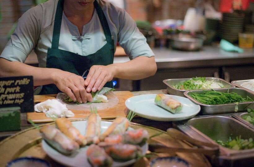Hanoi Food Adventure: Vietnamese Market Tour & Cooking Class - Getting to the class: Old Quarter pickup vs. self-arrival