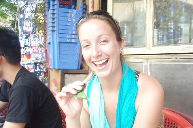 Hanoi Food on Foot: Walking Tour of Hanoi Old Quarter - What You’ll Actually Do: Walk, Taste, Repeat