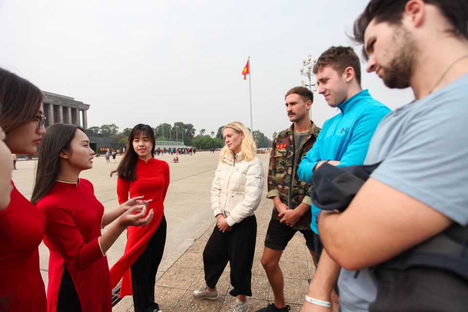 Hanoi: Full-Day City Tour and Water Puppet Show - Tran Quoc Pagoda on Golden Fish Island: a calm start at West Lake