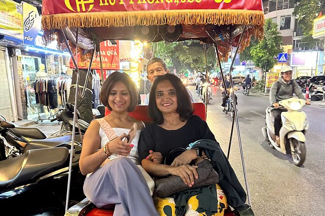 Hanoi Full-Day City Tour: Mausoleum, Temple, Pagoda & Lunch - Temple of Literature: Vietnam’s old learning scene
