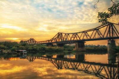 Hanoi Full Day Luxury Group Tour (Tue, Wed, Thu, Sat, Sun) - Dong Xuan Market: Everyday Hanoi, Not a Theme Stop