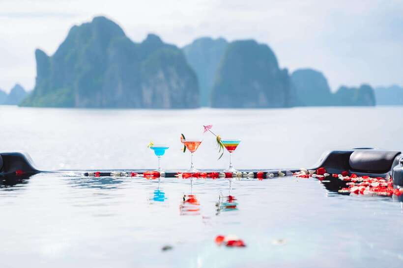 Hanoi: Ha Long Bay Day Tour - Apollo Cruise, Jacuzzi, Buffet - Key points at a glance