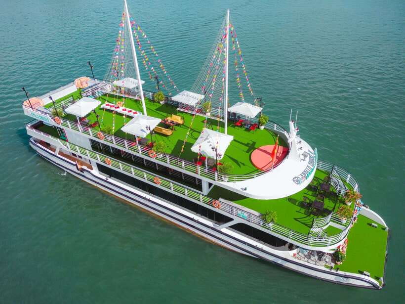 Hanoi: Ha Long Bay Day Tour - Apollo Cruise, Jacuzzi, Buffet - Luon Cave lagoon time: kayaking or bamboo boat through the tunnel cave