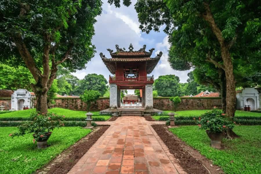 Hanoi: Half-Day City Tour with Thang Long Water Puppet Show - Small logistics that can make or break your afternoon