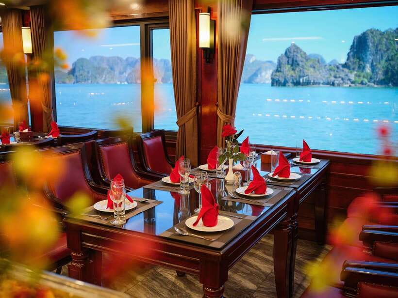 Hanoi: Halong Bay Full-Day Tour with 5-star Diamond Cruise - Titop Island: panorama views plus beach time