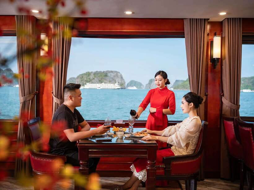 Hanoi: Halong Bay Full-Day Tour with 5-star Diamond Cruise - Luon Cave: kayaking or bamboo boat in the lagoon