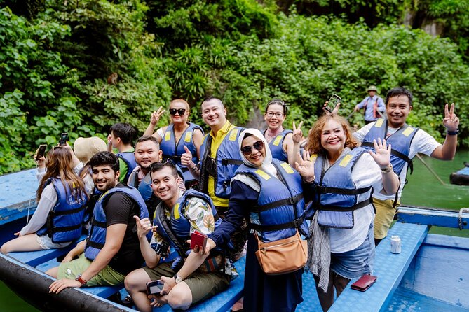 Hanoi: Halong Bay Luxury Option – Titop, Surprise Cave, Kayak - Hang Luon Cave: Kayak/Luon Cave Time and the Most Active Part