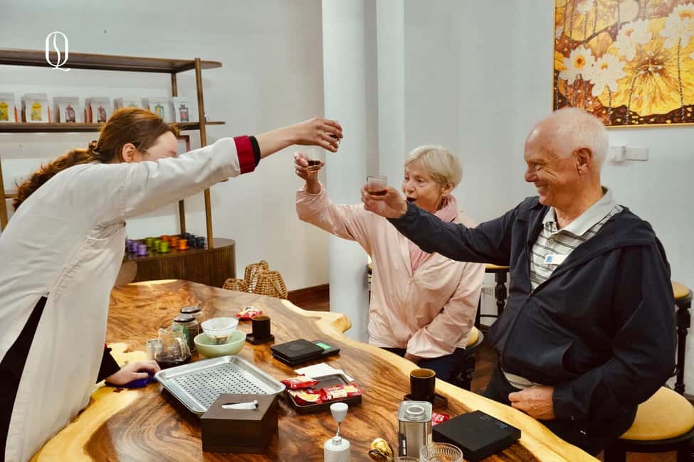 Hanoi: Hands-On 5 Vietnamese Coffees & 3 Local Wines Tasting - Make your own Hanoi-style coffee drinks (and learn what each one means)