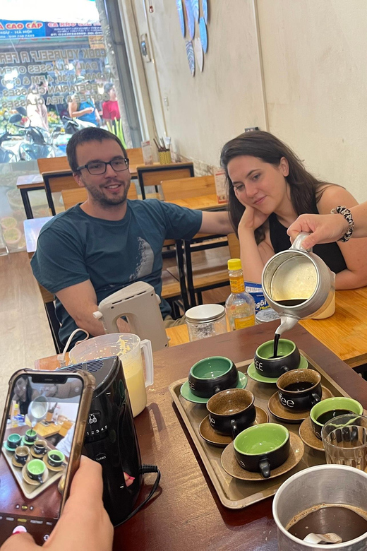 Hanoi: Hanoi Egg Coffee Class learning 5 coffees and stories - Tasting, Snack Timing, and How to Handle Caffeine