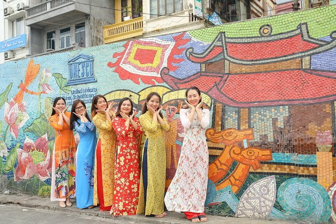 Hanoi Hidden Bites Premium Food Adventure - Old Quarter food route: how 10 dishes becomes a learning experience