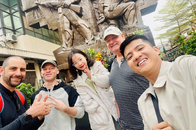 Hanoi Highlights and Hidden Gems Walking Tour - Setting Off in Hanoi: why the 9:30 start works
