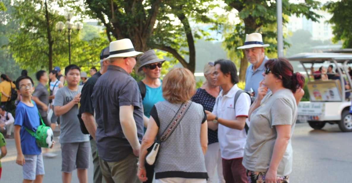 Hanoi Highlights: Full-Day Small Group City Tour with Lunch - One-Pillar Pagoda and the stilt-house area: Hanoi’s spiritual shortcuts