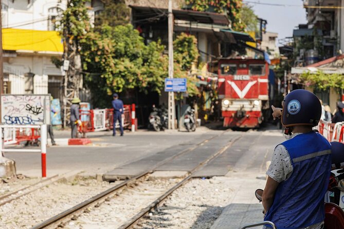 Hanoi Highlights Half-day Vespa Tour: REAL Hanoi, Culture & Food - Food Hunt That Actually Feels Local (Because It’s Built In)
