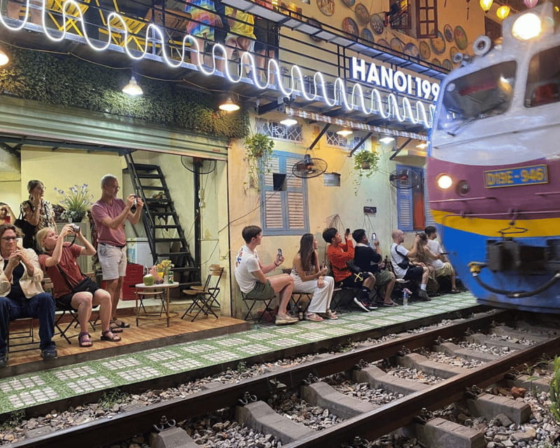 Hanoi: Historic Jeep Tour - The West Lake reset: calm streets, spiritual spots, and lakeside pacing