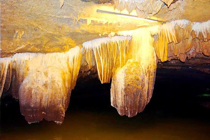 Hanoi - Hoa Lu - Tam Coc - Mua Cave - 1 Day / By Luxury Limousine & Small Group - Tam Coc-Bich Dộng: Sampans, Three Caves, and a Village Bike Ride