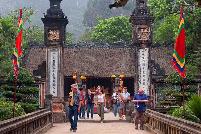 Hanoi - Hoa Lu - Tam Coc - Mua Cave - 1 Day / By Luxury Limousine & Small Group - Mua Cave: The Climb That Earns the Countryside Views