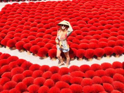 Hanoi: Incense Village, Conical Hat, & Van Phuc Silk Tour - Pickup, timing, and the Train Street finish you control