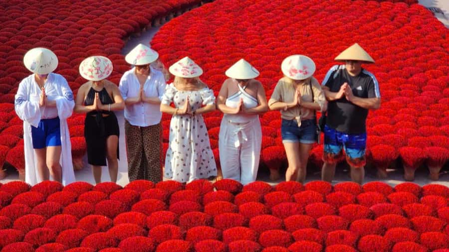 Hanoi: Incense Village, Hat, & Lacquer Artisanal Tour - Key things to know before you go