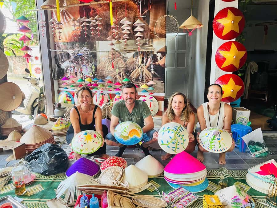 Hanoi: Incense Village, Hat-Making & Ninh Binh, Tam Coc Tour - What the guide role actually changes (and why it shows up in feedback)