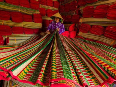 Hanoi: Incense Village, Hat Village or Weave Mat SMALL GROUP - The 6-hour plan: hats first, incense next, Train Street optional