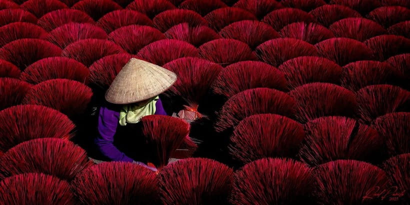 Hanoi: Incense Village, Hat Village or Weave Mat SMALL GROUP - If you already have a car: local incense guide for 1 hour