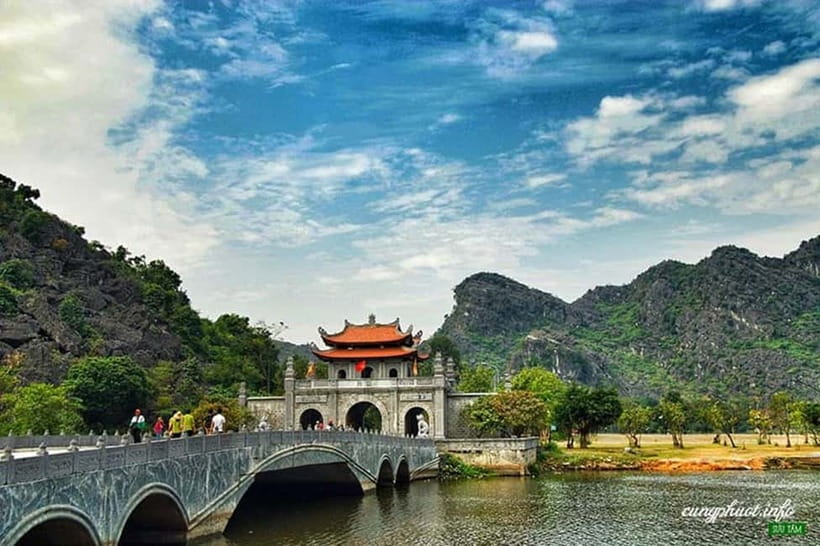 Hanoi: Incense Village, Ninh Binh Hoa Lu, Trang An, Mua Cave - Trang An Sampan: Cave Passages and Slow River Views