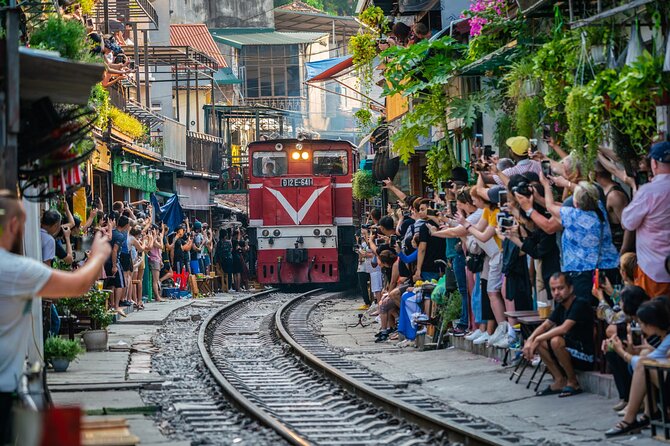 Hanoi Jeep By Night Street Food Tour and Train Street Experience - Starting in Old Quarter: Coffee and Lemon-Tea Time