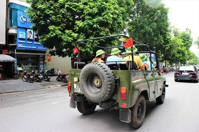 Hanoi Jeep Foodie Tours Led By Women - Stop 2: West Lake bun cha at a family-operated restaurant